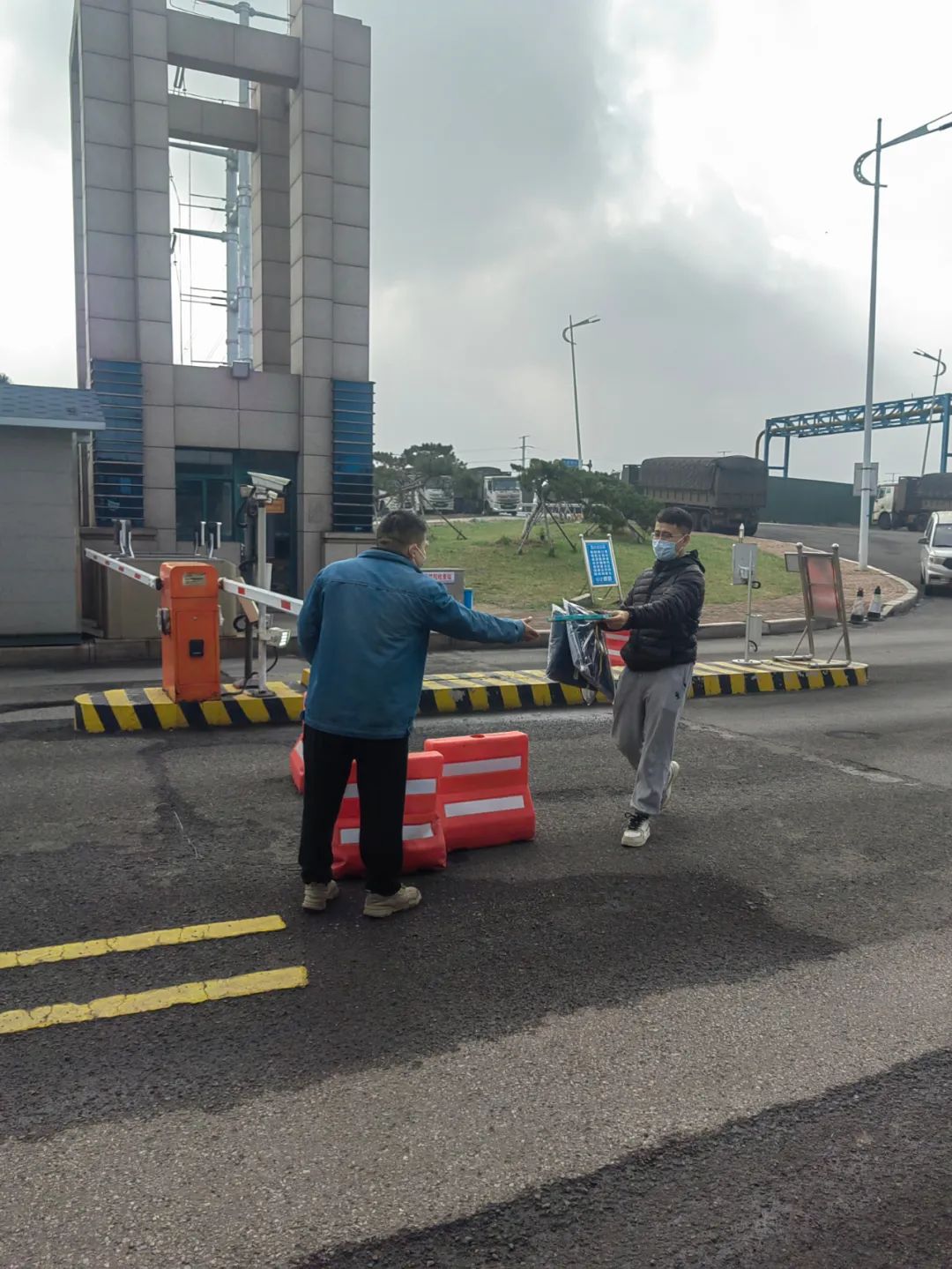 1669951679594270.jpg 5.jpg